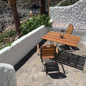 https://la-piedra-blanca.in-canary-islands.com