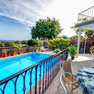 Villa Ferran By Hello Homes, Sitges