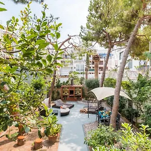 Apartment 3 Bedroom With Private Garden On Location Centre, Sitges